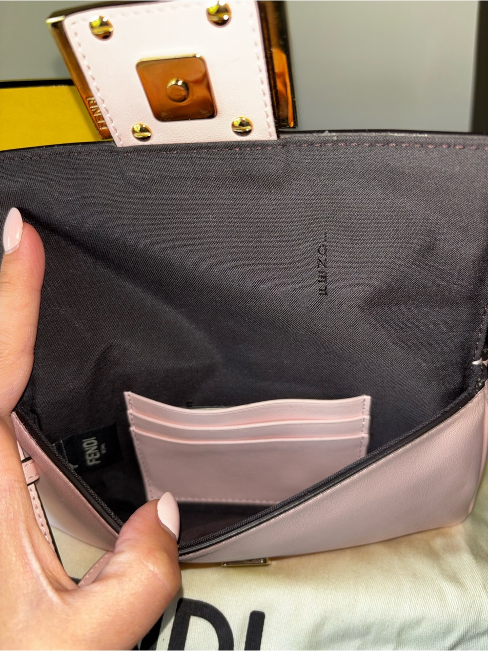 Fendi Pink Baguette Shoulder Bag Full Set - Picture 14 of 16